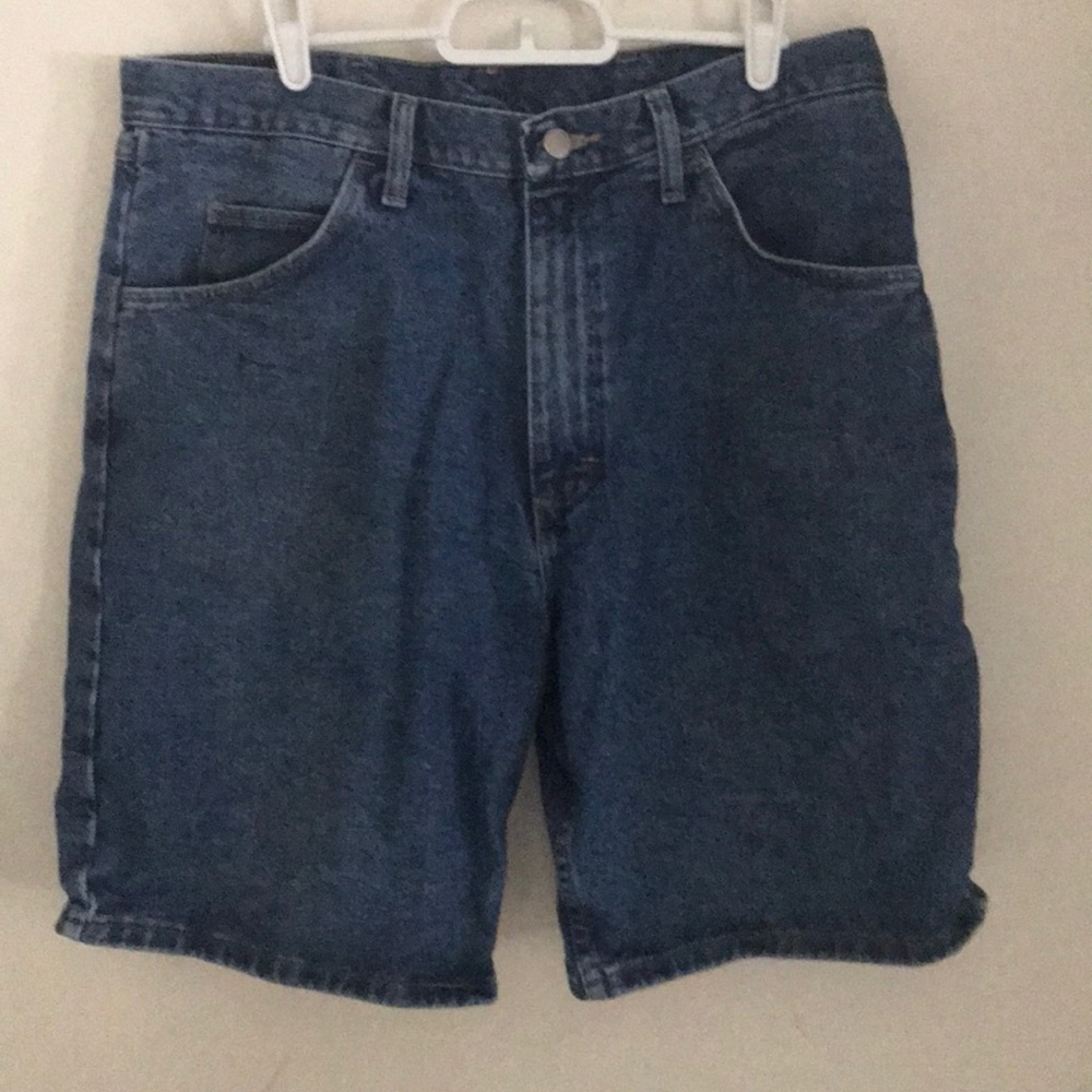 Men’s Wrangler jean shorts